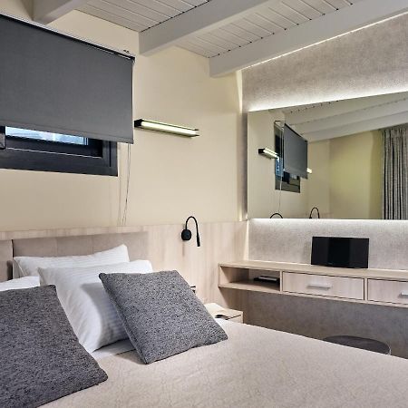 Blue View Villa - Coastal Elegance With Swim Spa, By Zantewize อลิกานาส ภายนอก รูปภาพ