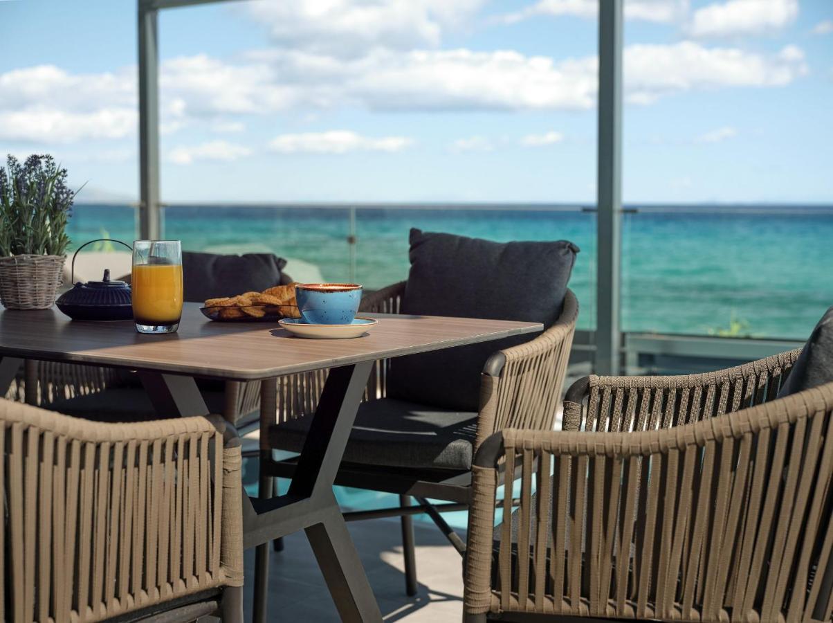 Blue View Villa - Coastal Elegance With Swim Spa, By Zantewize อลิกานาส ภายนอก รูปภาพ