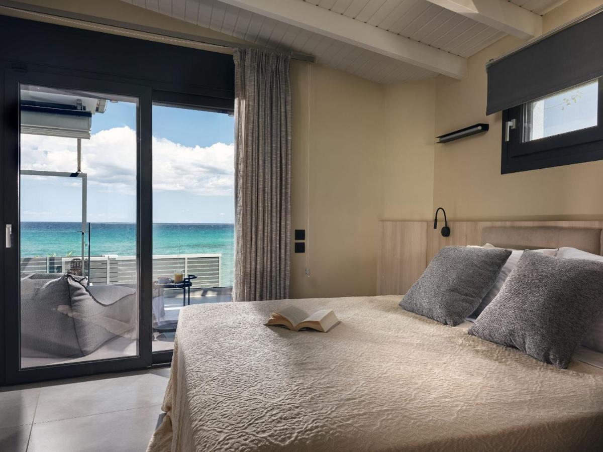 Blue View Villa - Coastal Elegance With Swim Spa, By Zantewize อลิกานาส ภายนอก รูปภาพ